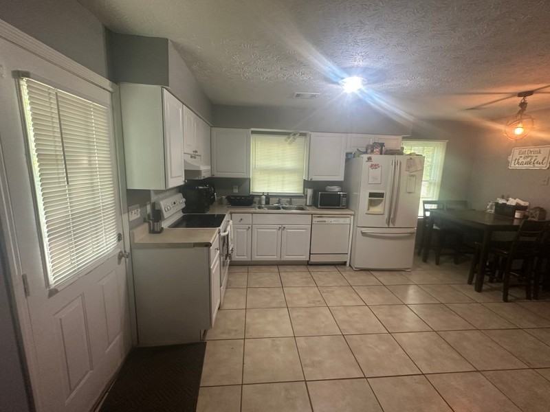 9 Findlater Rd - Photo 5 of 14