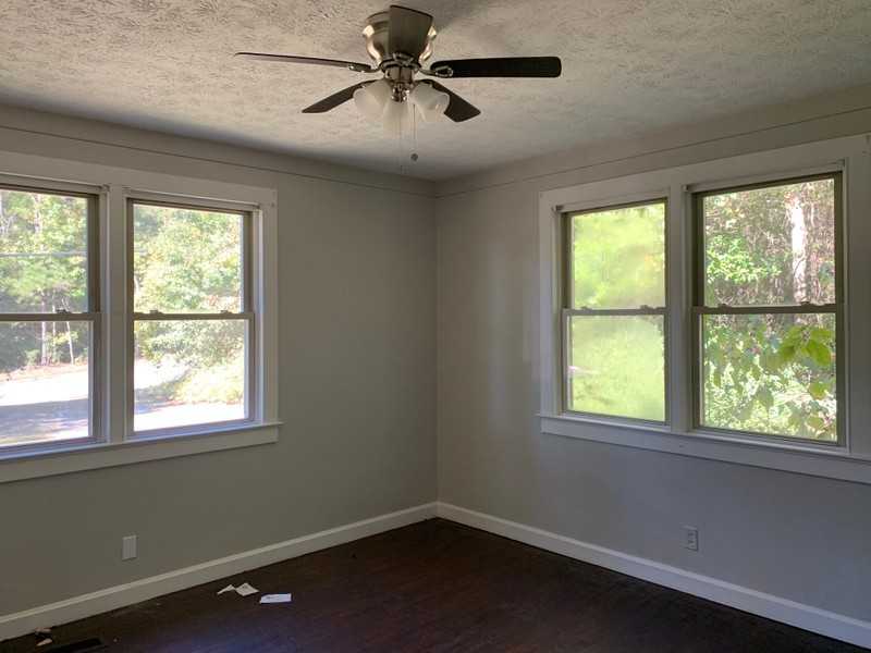 1900 Auburn Rd - Photo 2 of 8