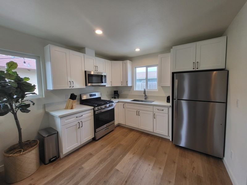 840 Clemens Way #A - Photo 2 of 34
