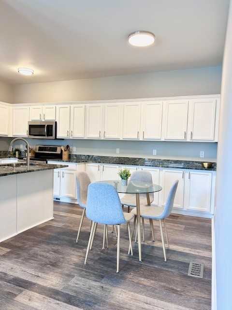5047 Paladin Dr - Photo 3 of 22