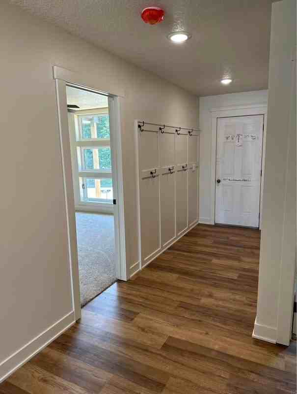401 Brown St - Photo 3 of 10