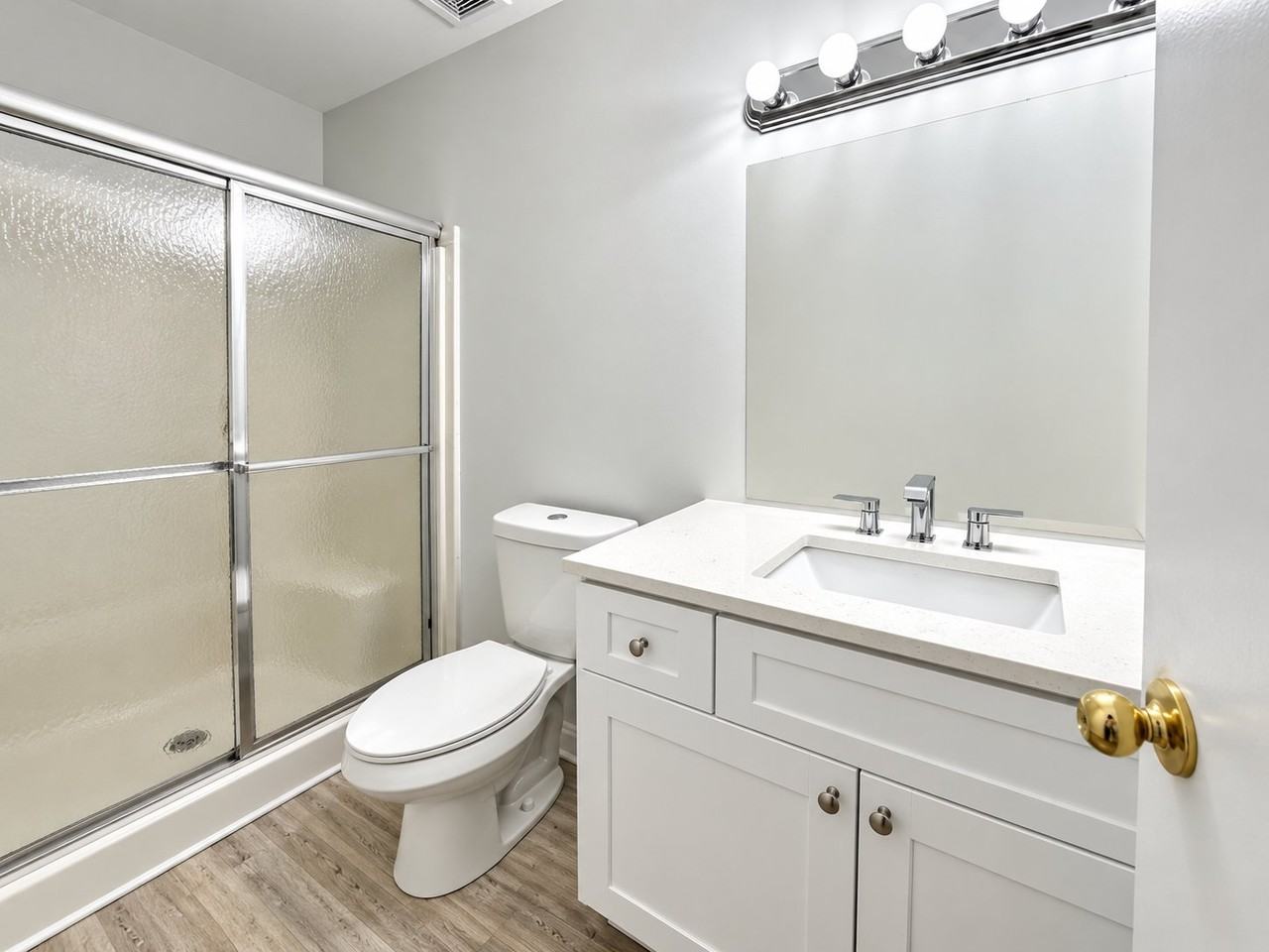 3824 Sw Harbor Dr #3828 - Photo 3 of 8