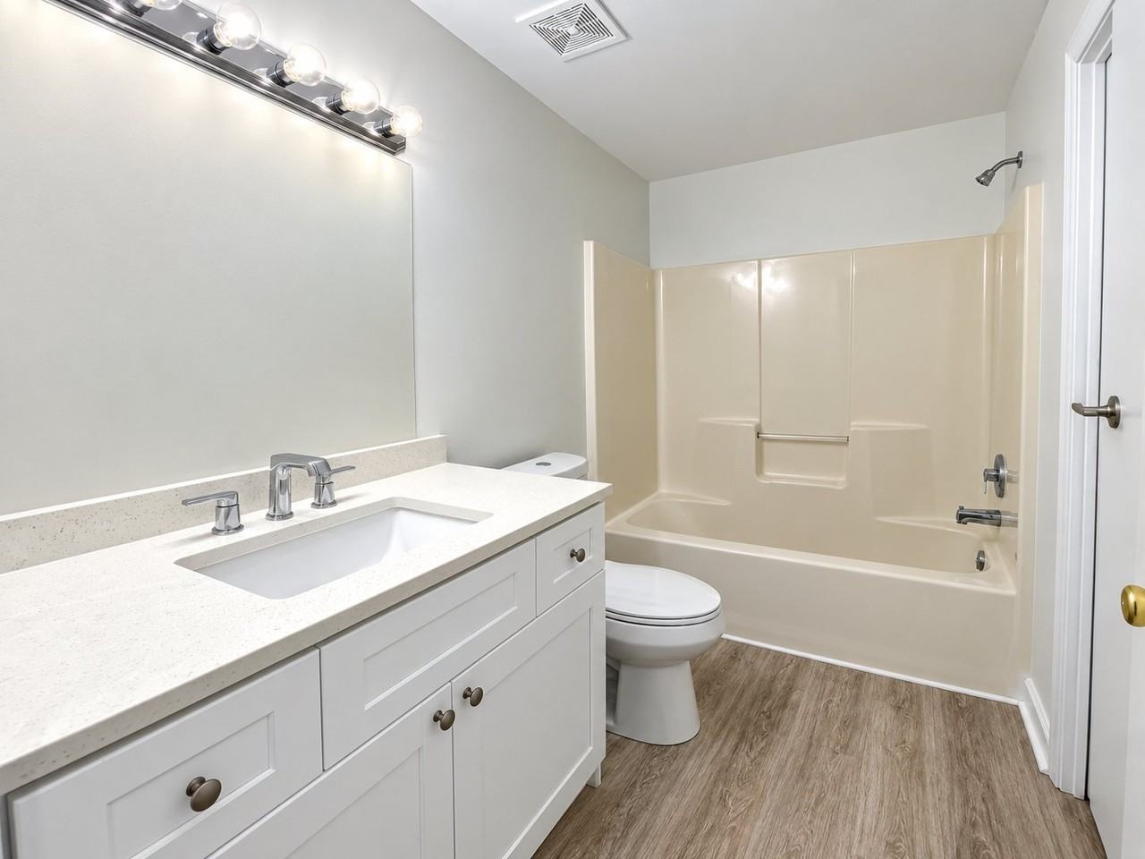 3824 Sw Harbor Dr #3828 - Photo 5 of 8