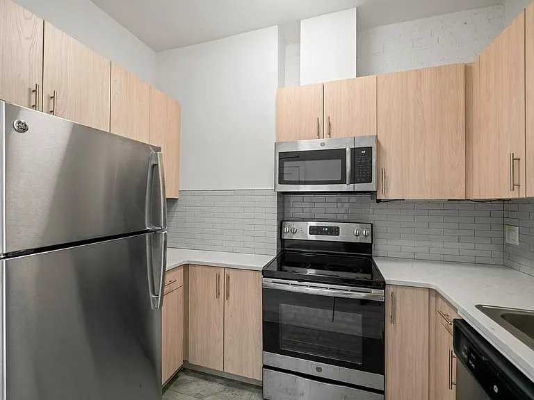 512 Observer Hwy #4W - Photo 6 of 17