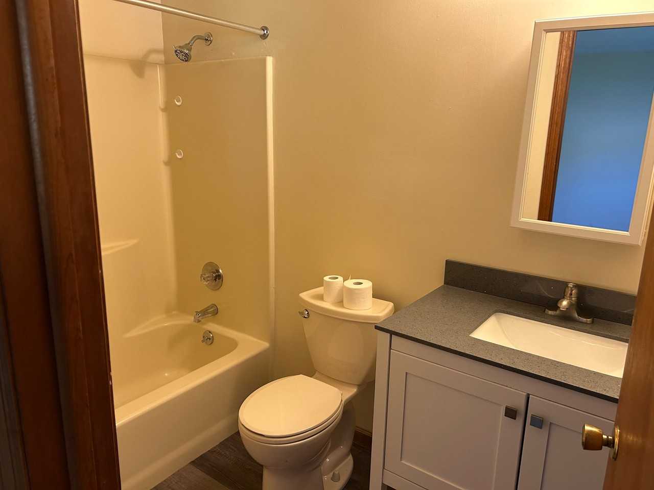 3005 Lone Pine Rd #3005 - Photo 4 of 10