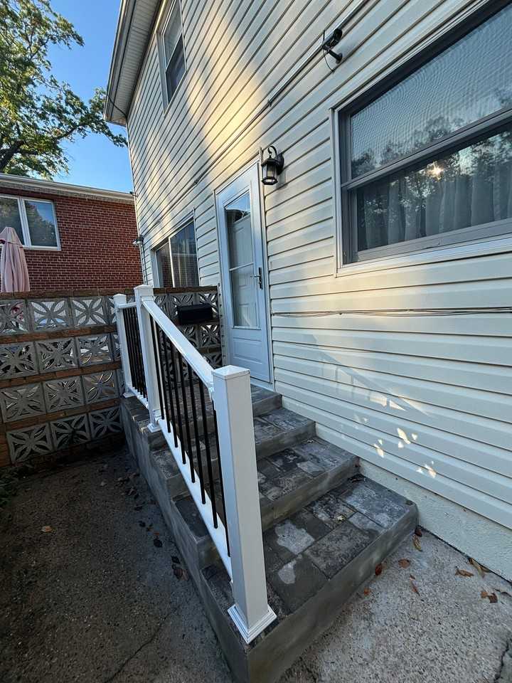 970 Carlton Blvd #2 - Photo 2 of 17