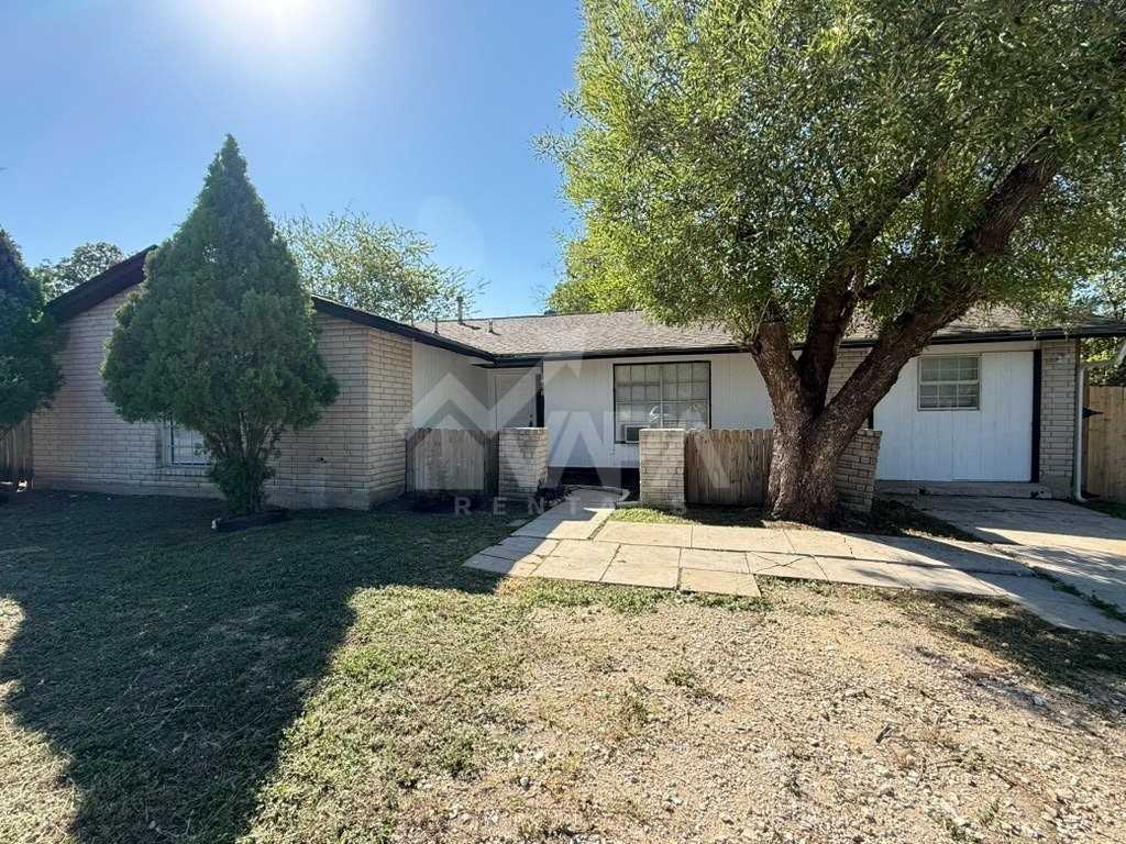9418 Shields Dr - Photo 2 of 18