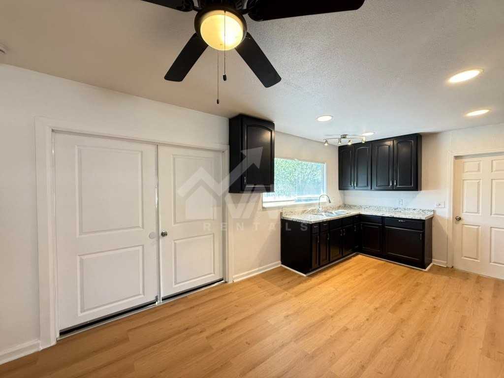 9418 Shields Dr - Photo 3 of 18