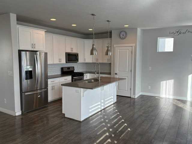 993 W Mckenna Rd - Photo 3 of 20
