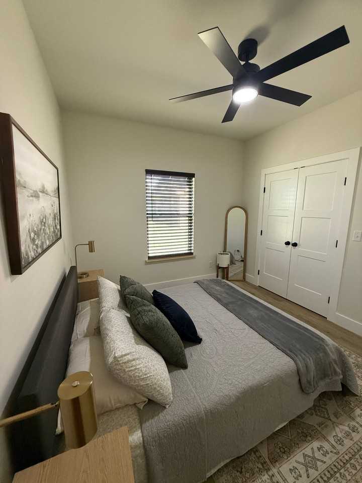 5319 Upshaw Dr - Photo 2 of 16