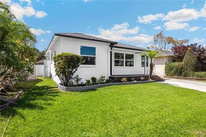 6112 Freckles Rd - Photo 7 of 20