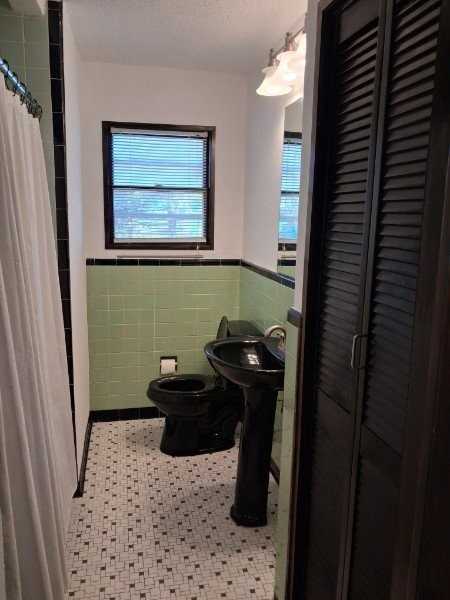 3505 Avenue O #B - Photo 3 of 15