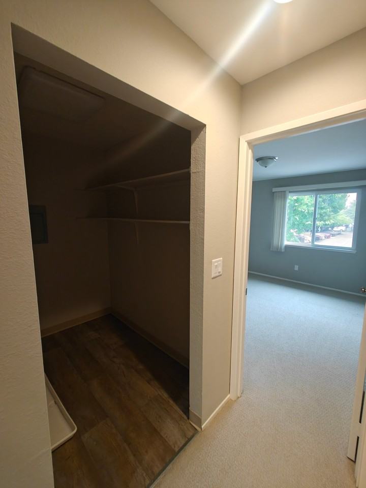 1079 Mohr Ln #D - Photo 4 of 10