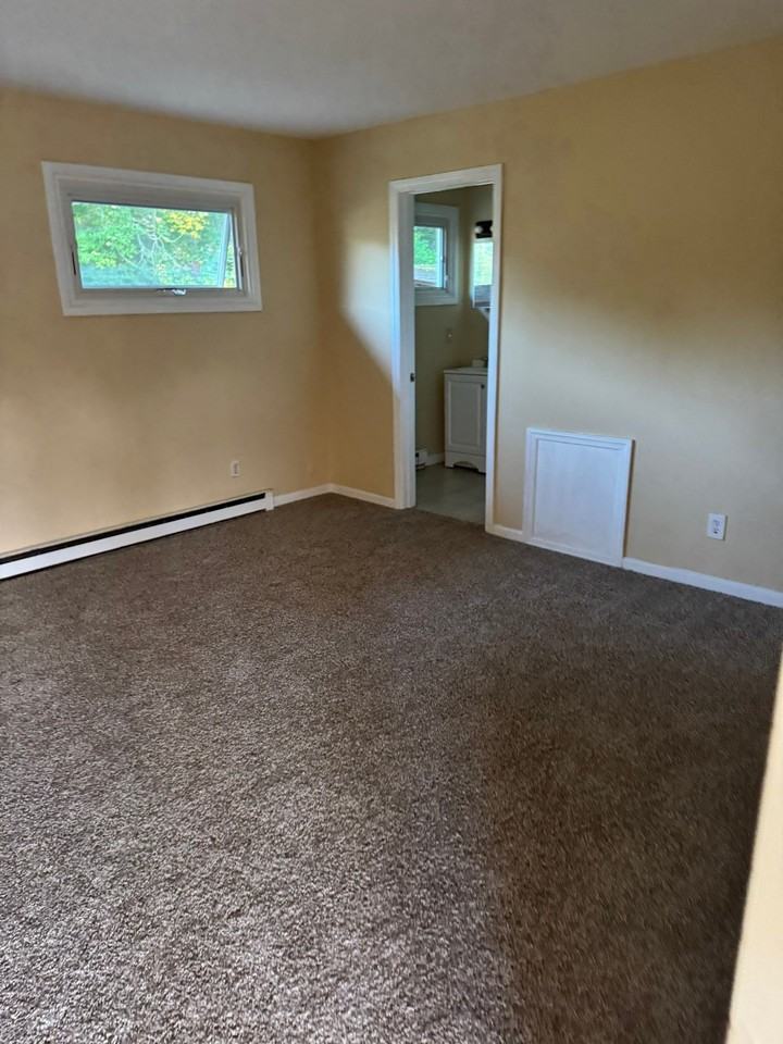 402 Great Creek Rd - Photo 6 of 14