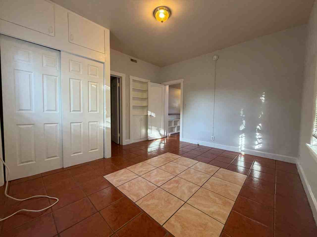 420 28th St N - Photo 3 of 18