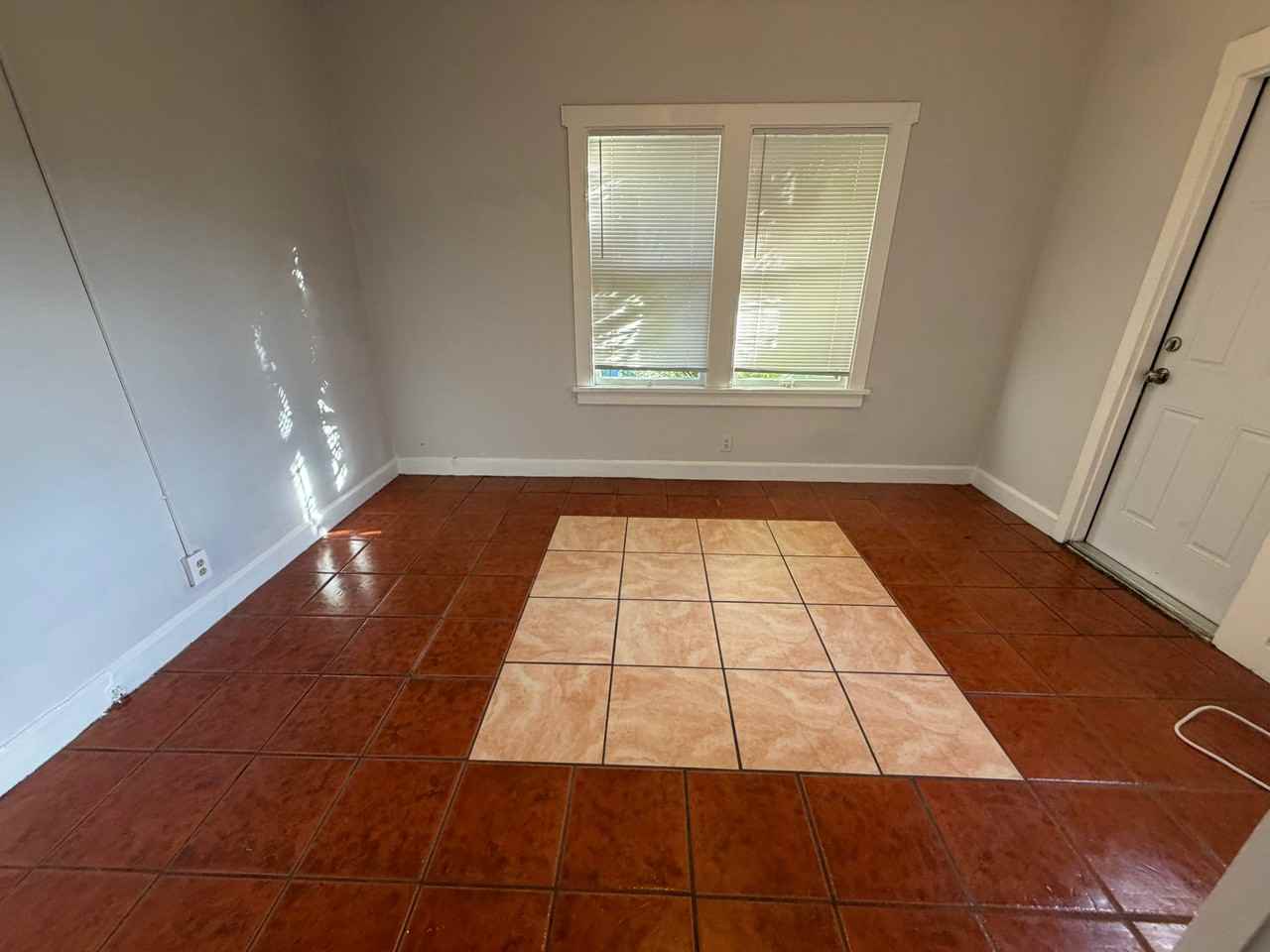 420 28th St N - Photo 4 of 18