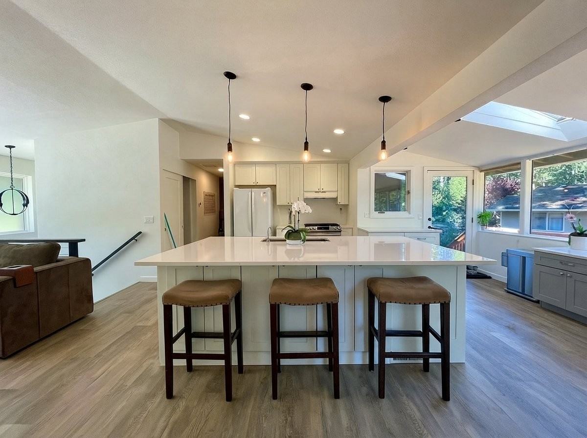813 217th Pl Ne - Photo 4 of 18