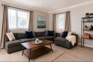 featured image of 817 N Mariposa Ave #81712