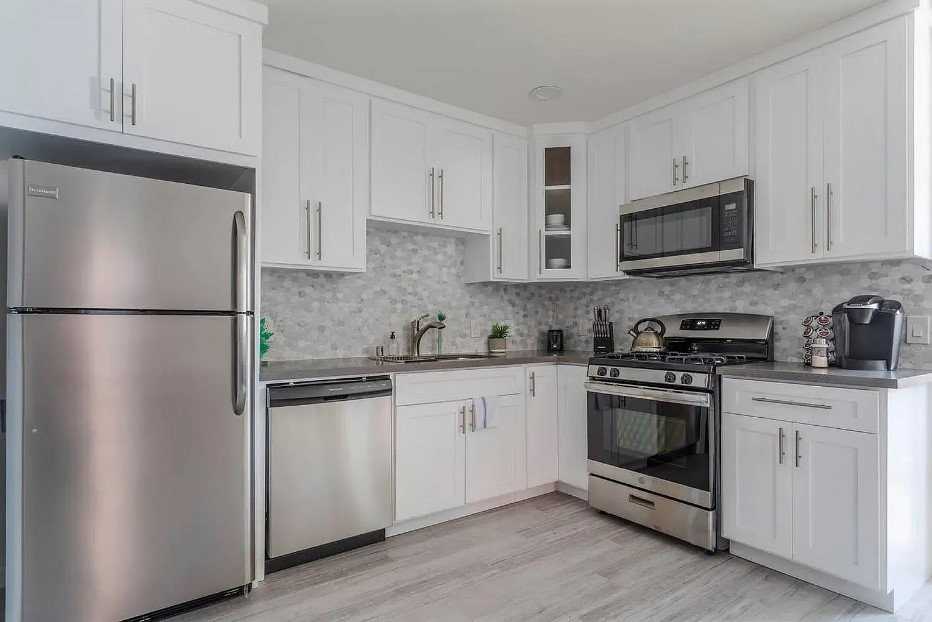 817 N Mariposa Ave #81712 - Photo 7 of 8