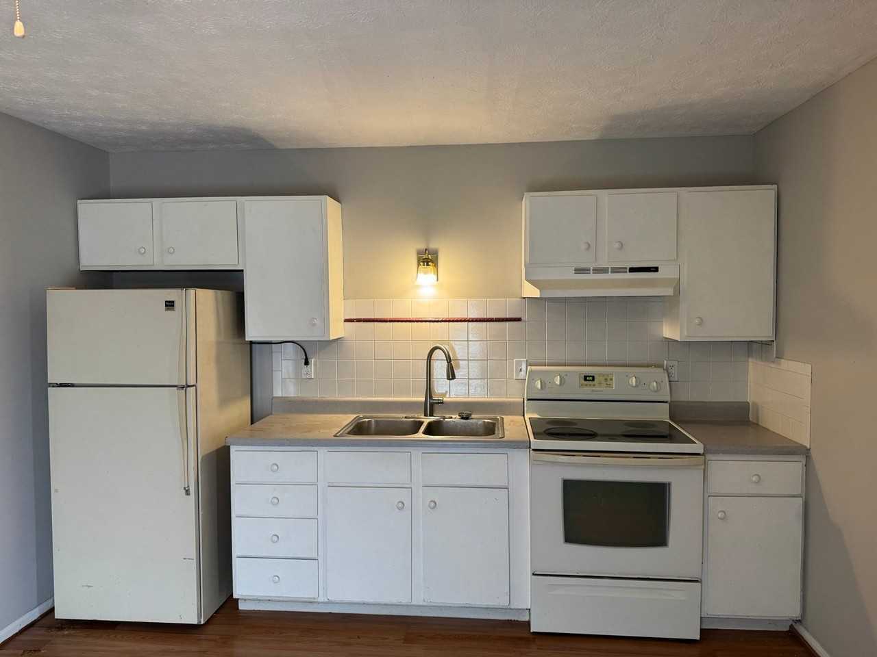 222 Falmouth St #B - Photo 7 of 10
