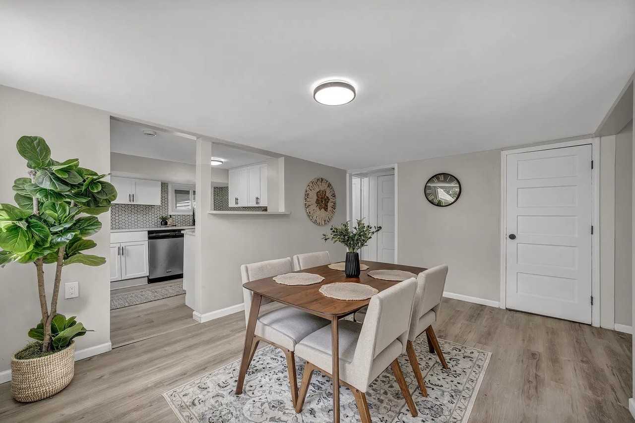 350 Kenilworth Rd - Photo 7 of 20