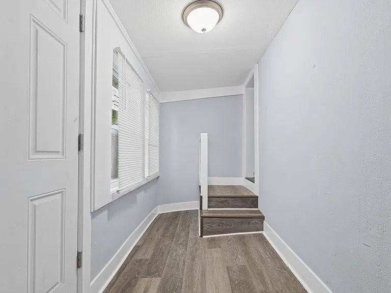 4187 N 20th St - Photo 3 of 6