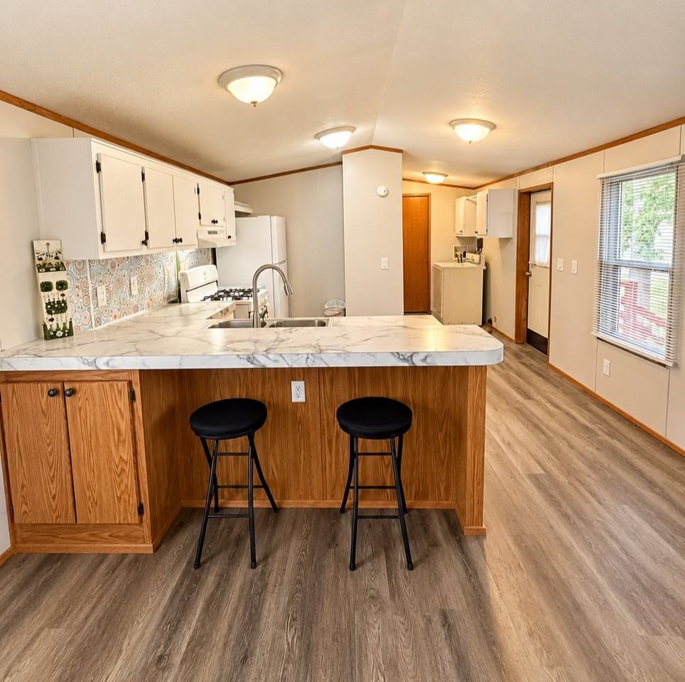 67 Village Ct - Photo 2 of 7