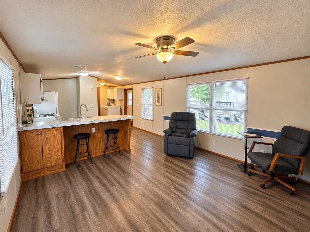 67 Village Ct - Photo 3 of 7