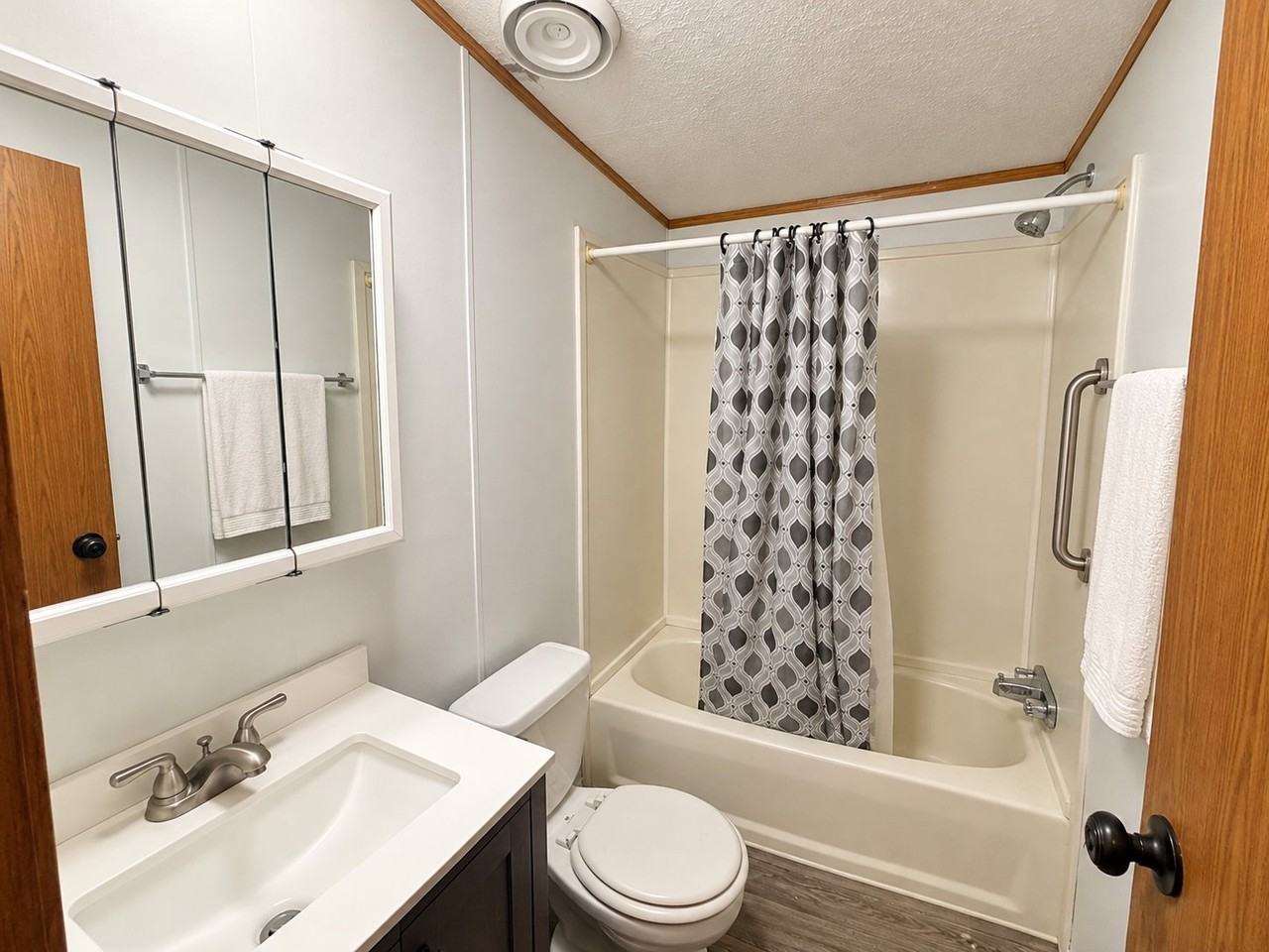 67 Village Ct - Photo 5 of 7
