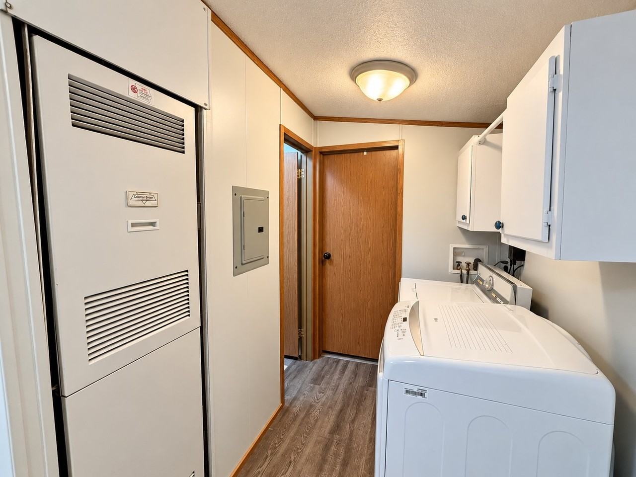 67 Village Ct - Photo 6 of 7