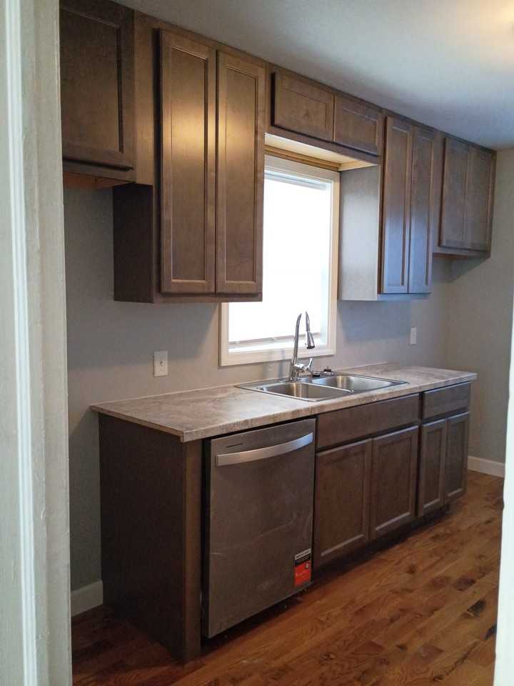 1118 Shuler Ave - Photo 3 of 20
