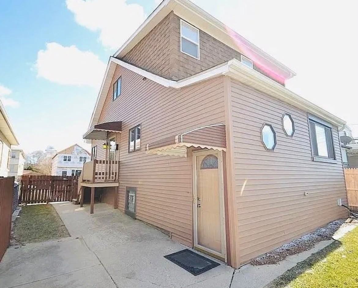 2420 N 75th Ct - Photo 2 of 9
