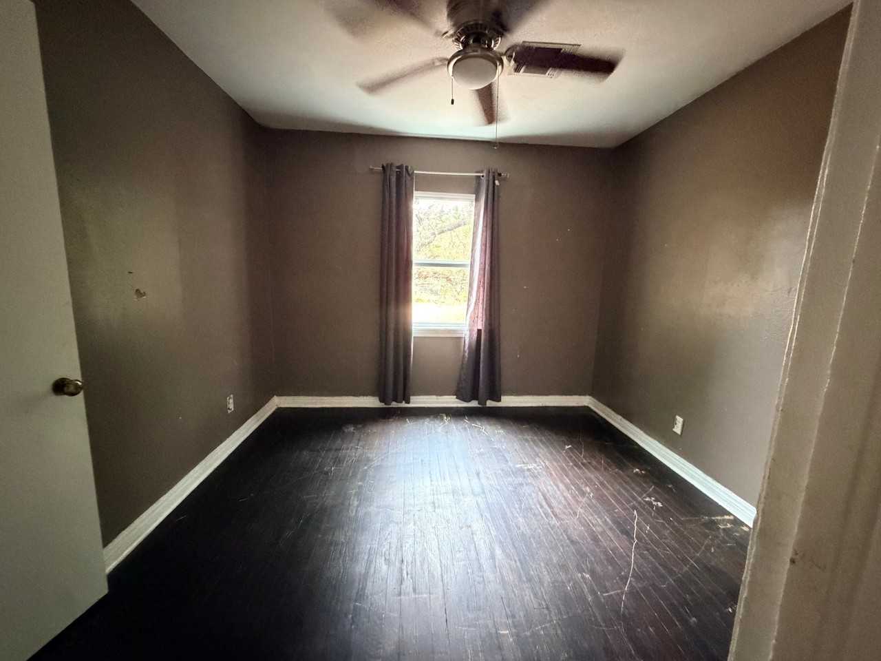 2501 Nw Prentice Ave - Photo 4 of 9