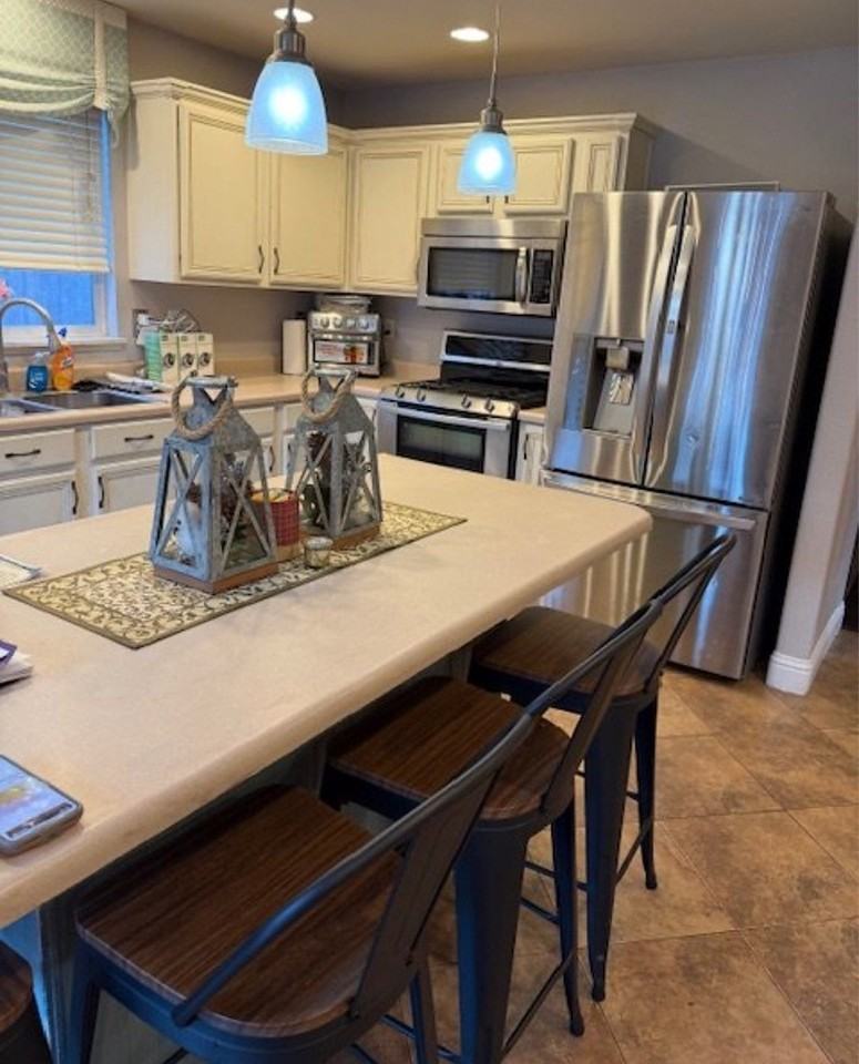 9820 Tiberias Ct - Photo 5 of 15