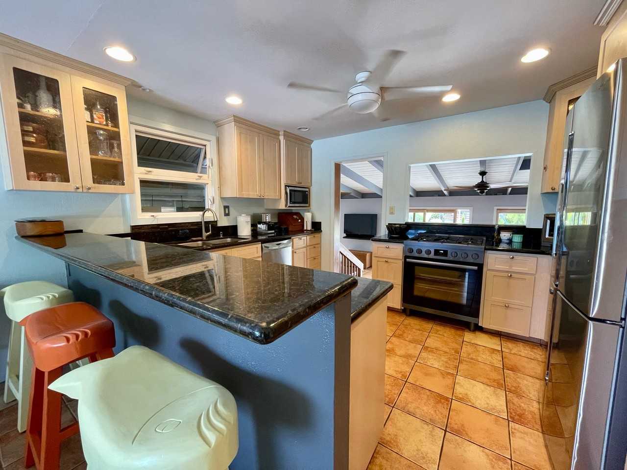 333 Wanaao Rd - Photo 5 of 11