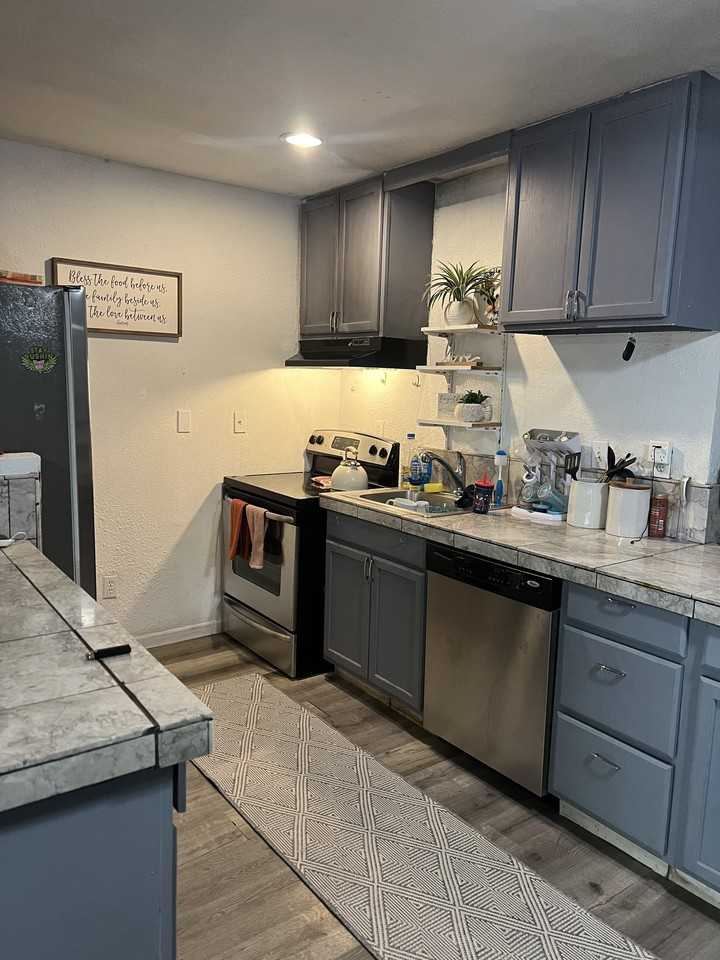 321 Bowman Ave #B - Photo 5 of 15