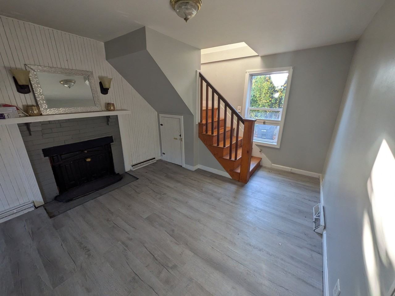 70 Walton Ave - Photo 6 of 20