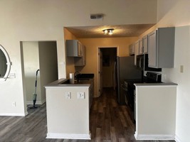 featured image of 10567 Lynn Ln