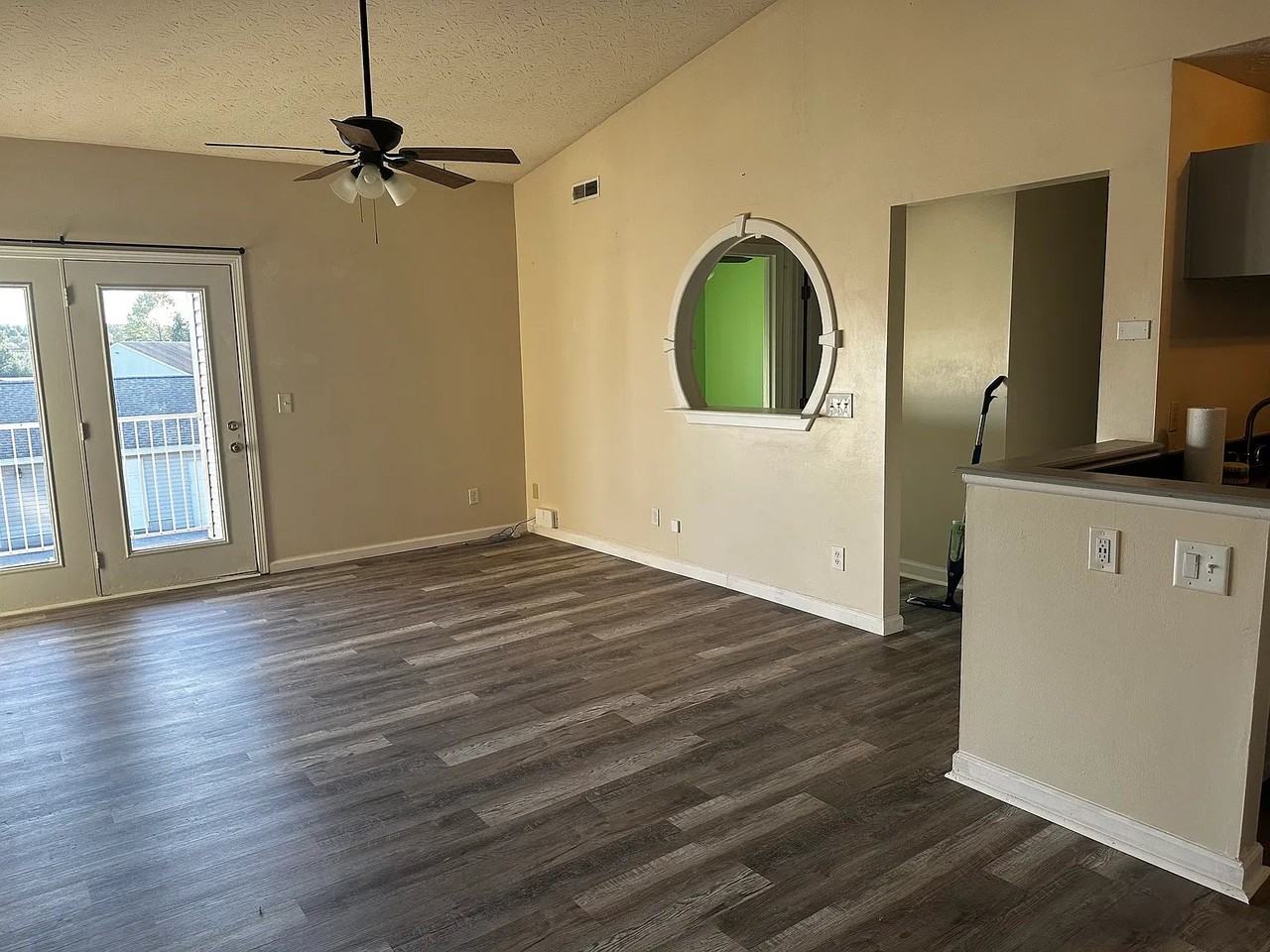 10567 Lynn Ln - Photo 4 of 10