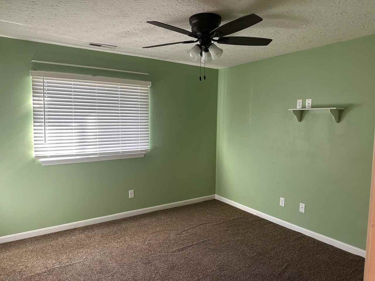 10567 Lynn Ln - Photo 6 of 10