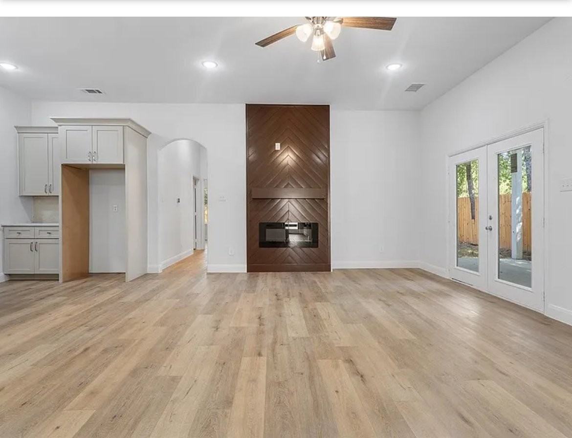 4715 Ramey Ave - Photo 3 of 4
