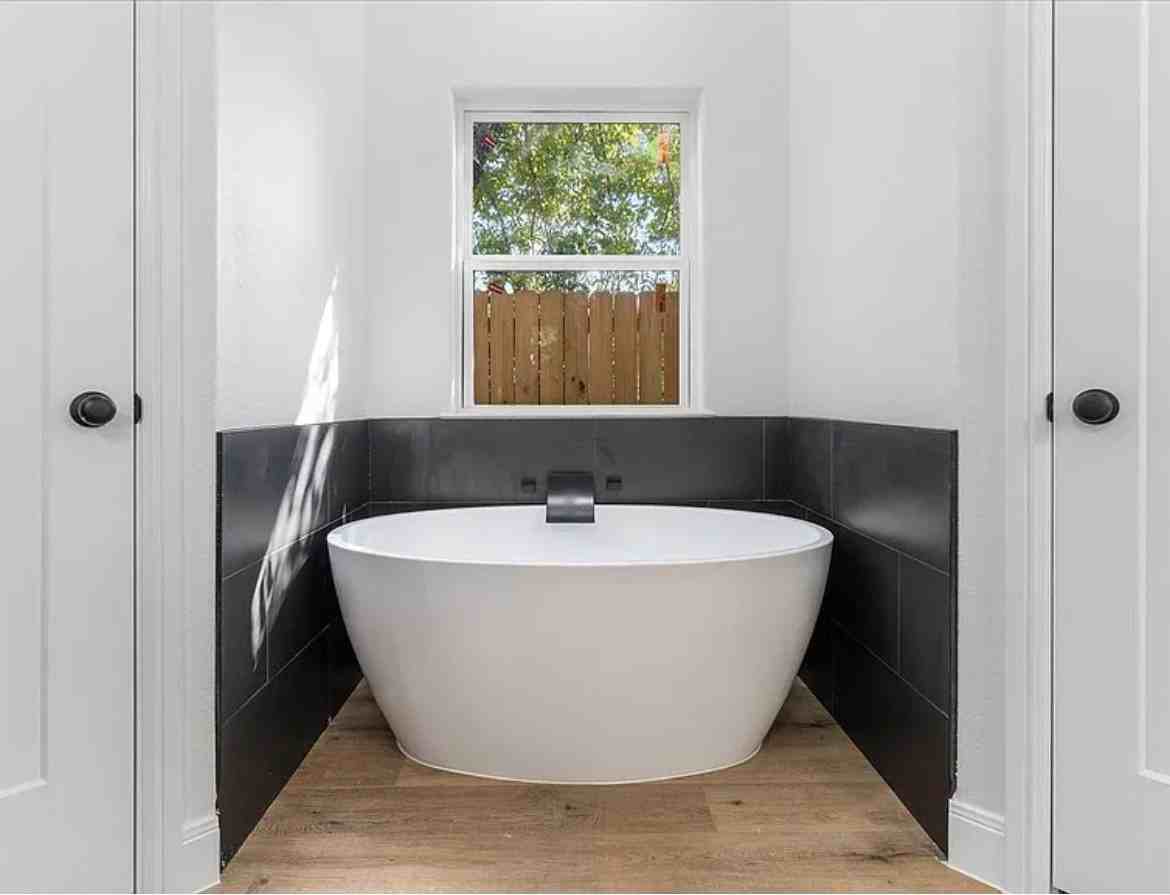 4715 Ramey Ave - Photo 4 of 4