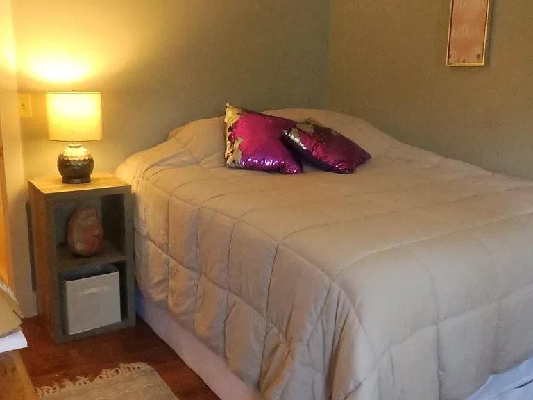 206 Calvert St - Photo 4 of 8