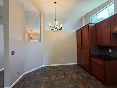 4758 Stuart St - Photo 7 of 14
