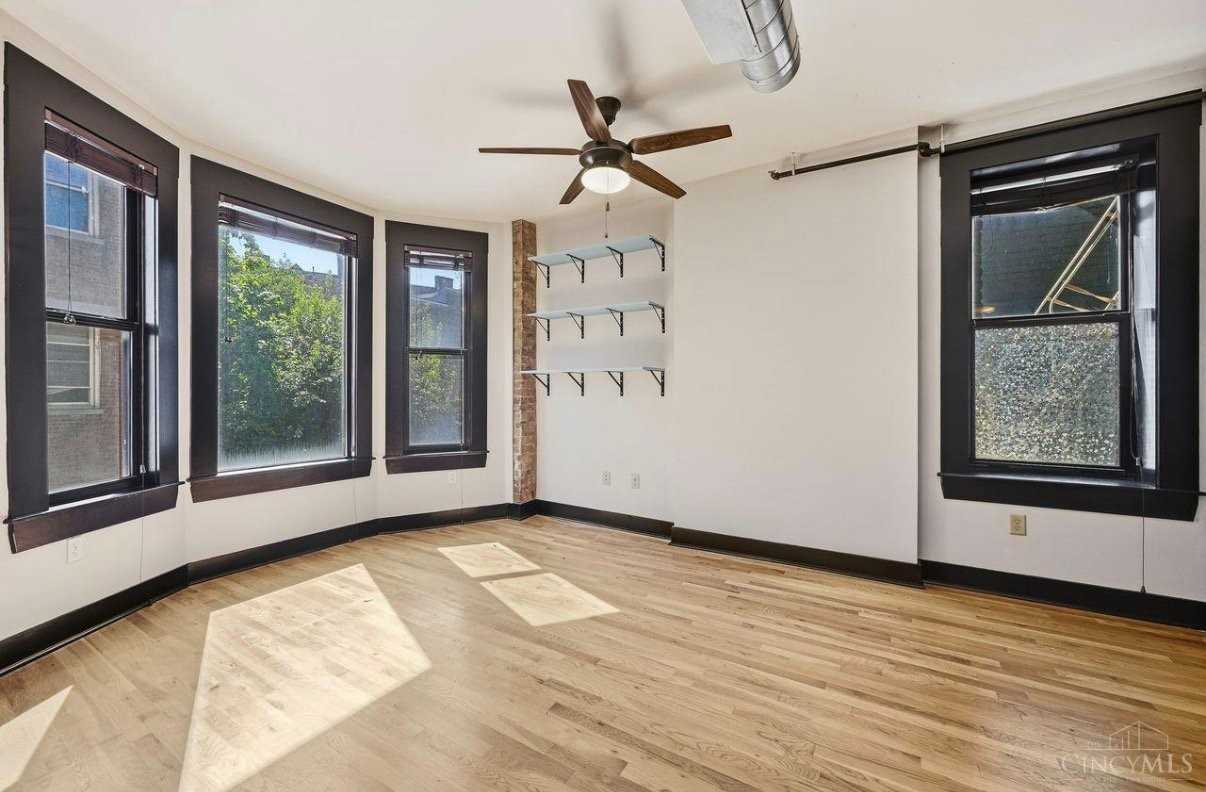 14 W 14th St #201 - Photo 2 of 15