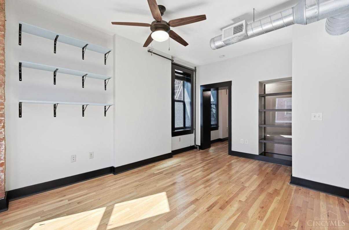 14 W 14th St #201 - Photo 3 of 15