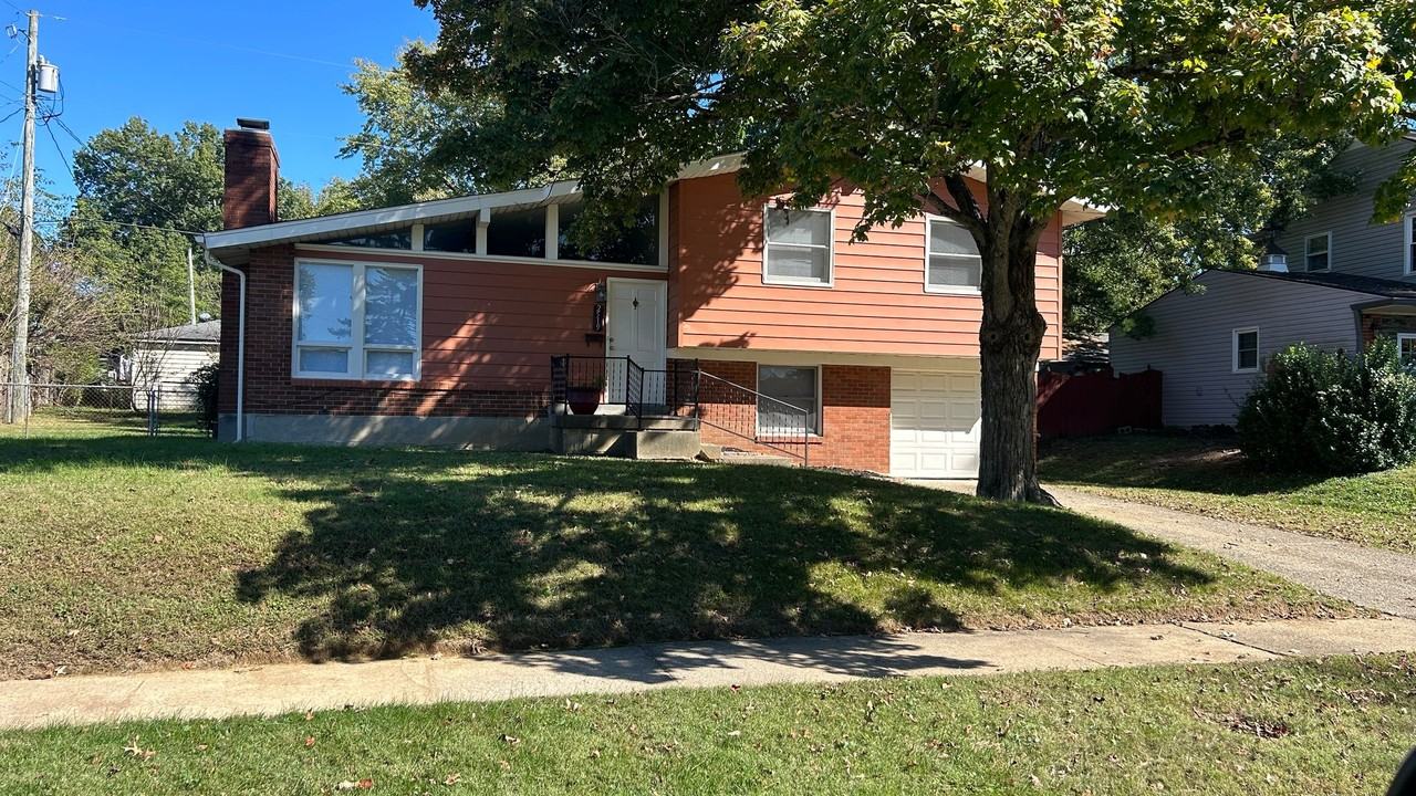 2519 Savannah Rd - Photo 2 of 13