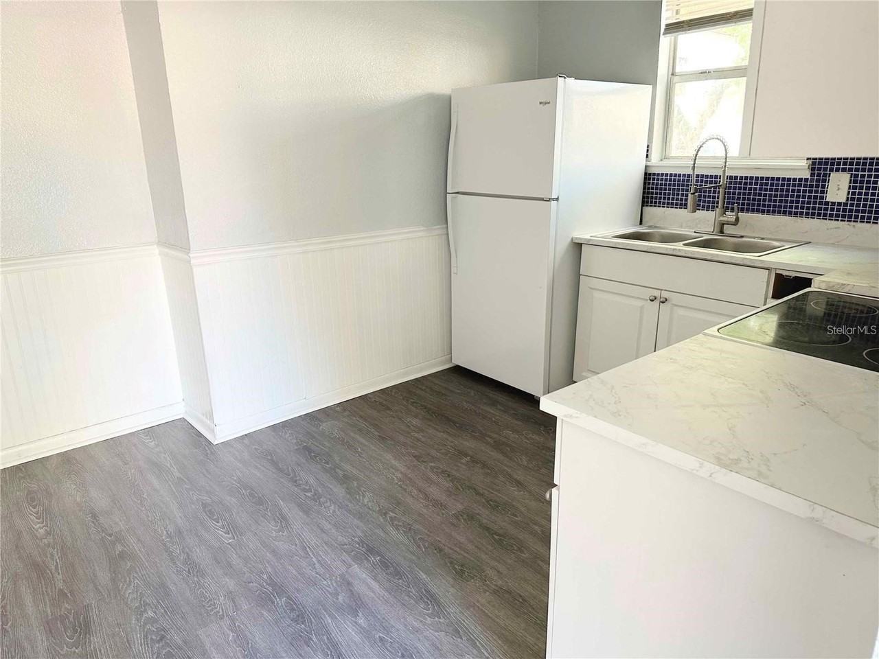 811 18th Ave S - Photo 3 of 19