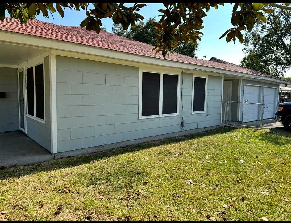 5209 Main Ave - Photo 2 of 14