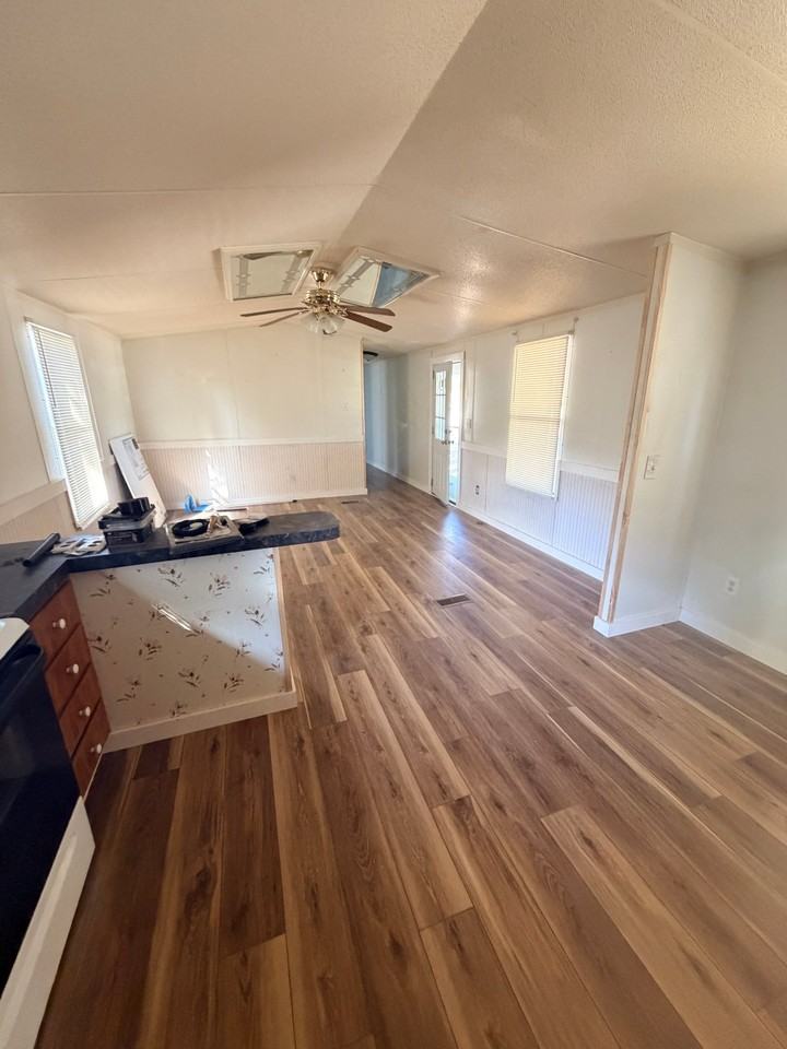 2094 Lott St Sw - Photo 5 of 11